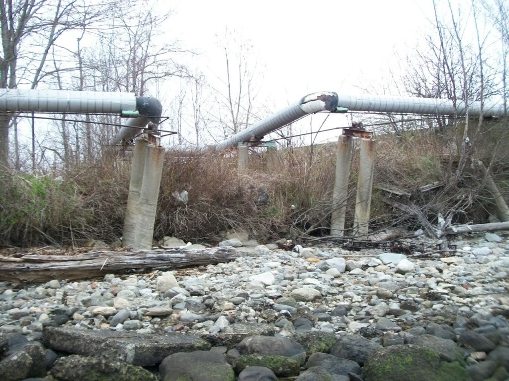 gac_042212_012_ammonia_pipejunction.jpg